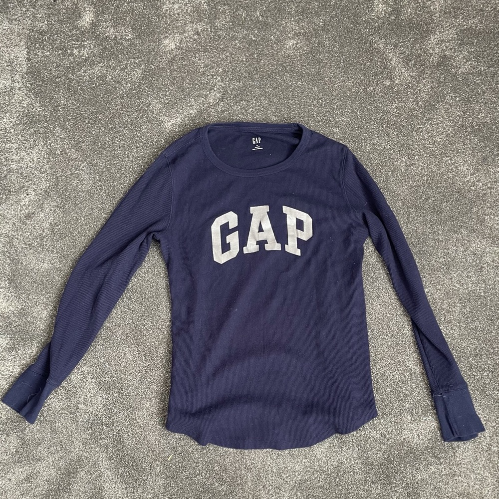 Gap long sleeve
